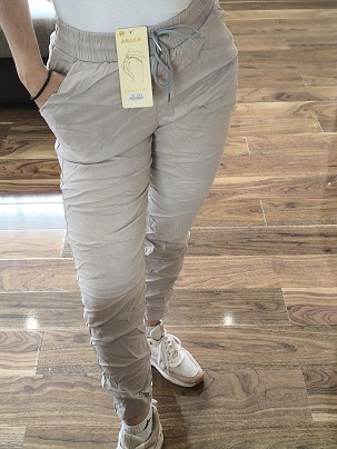 Rugalmas anyagú, gyűrt hatású kényelmes nadrág L/XL-es, Szürke